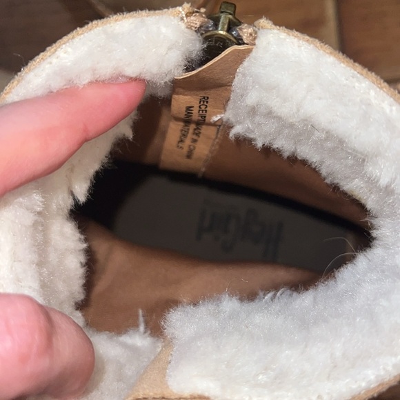 Hey Girl by Corkys Tan Sherpa Boots - Picture 8 of 9